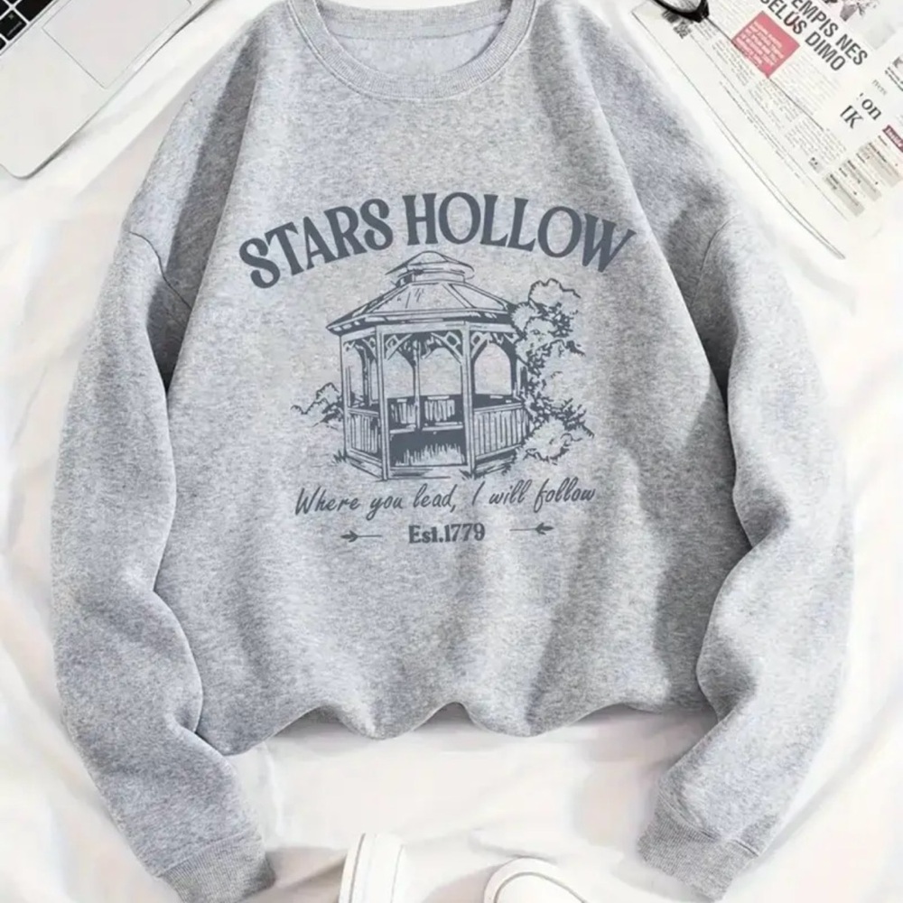 Gray Stars Hollow Gilmore Girls Graphic Women's Sweatershirt